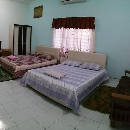 Dhia Irdina Homestay Paya Rewak Buitenkant foto