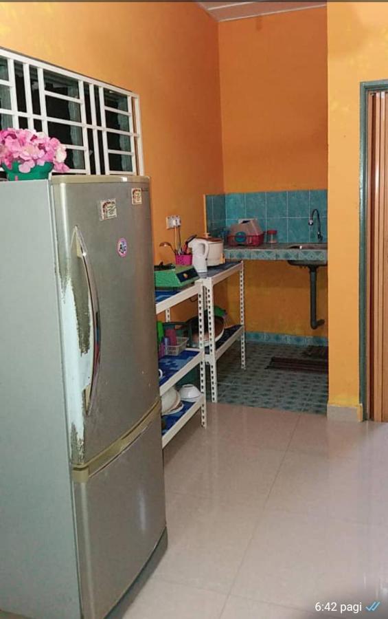 Dhia Irdina Homestay Paya Rewak Buitenkant foto