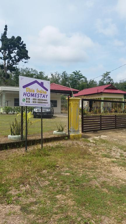 Dhia Irdina Homestay Paya Rewak Buitenkant foto