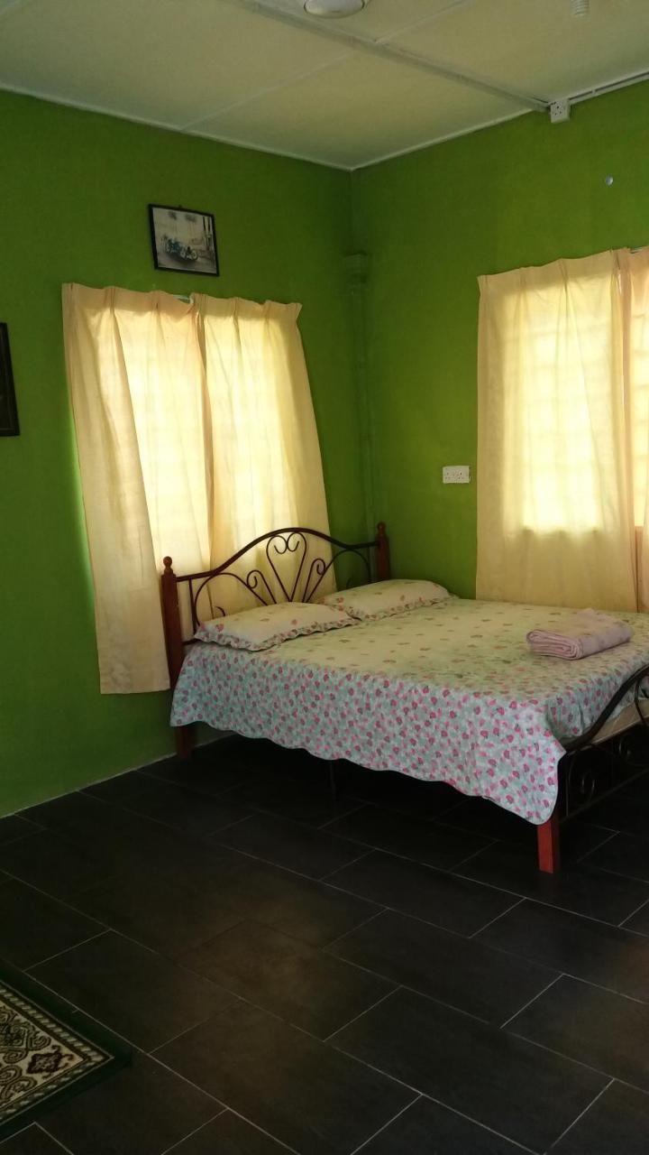 Dhia Irdina Homestay Paya Rewak Buitenkant foto